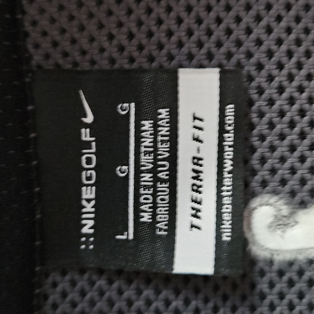 Nike Golf Black Quarter-Zip Pullover - Picture 2 of 3